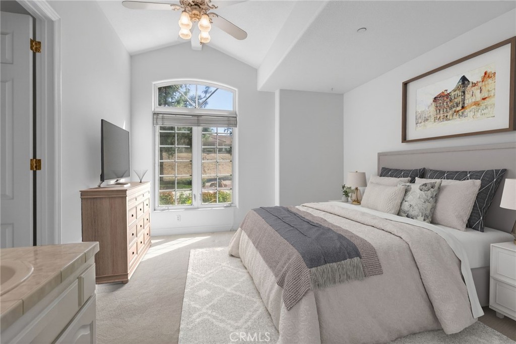 6872 Chartwell