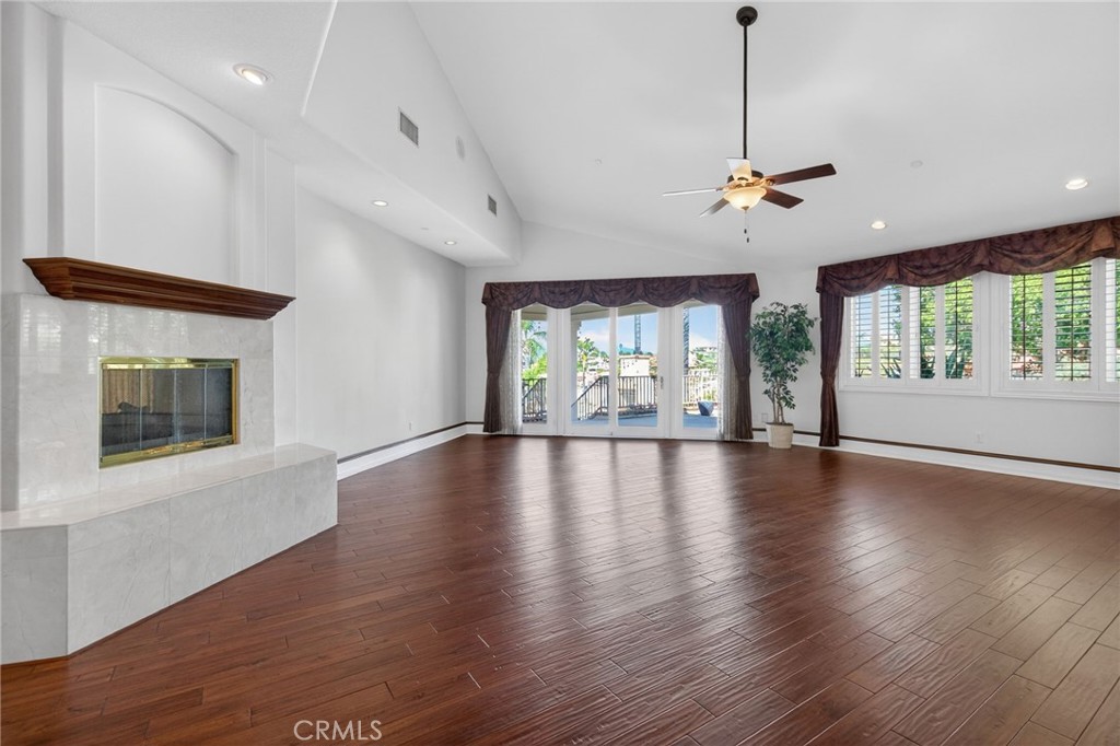 6872 Chartwell
