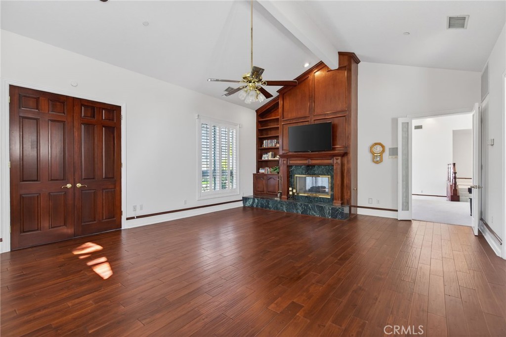 6872 Chartwell