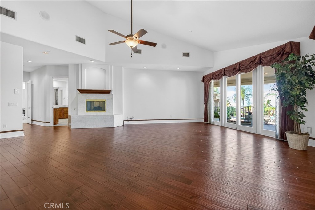 6872 Chartwell