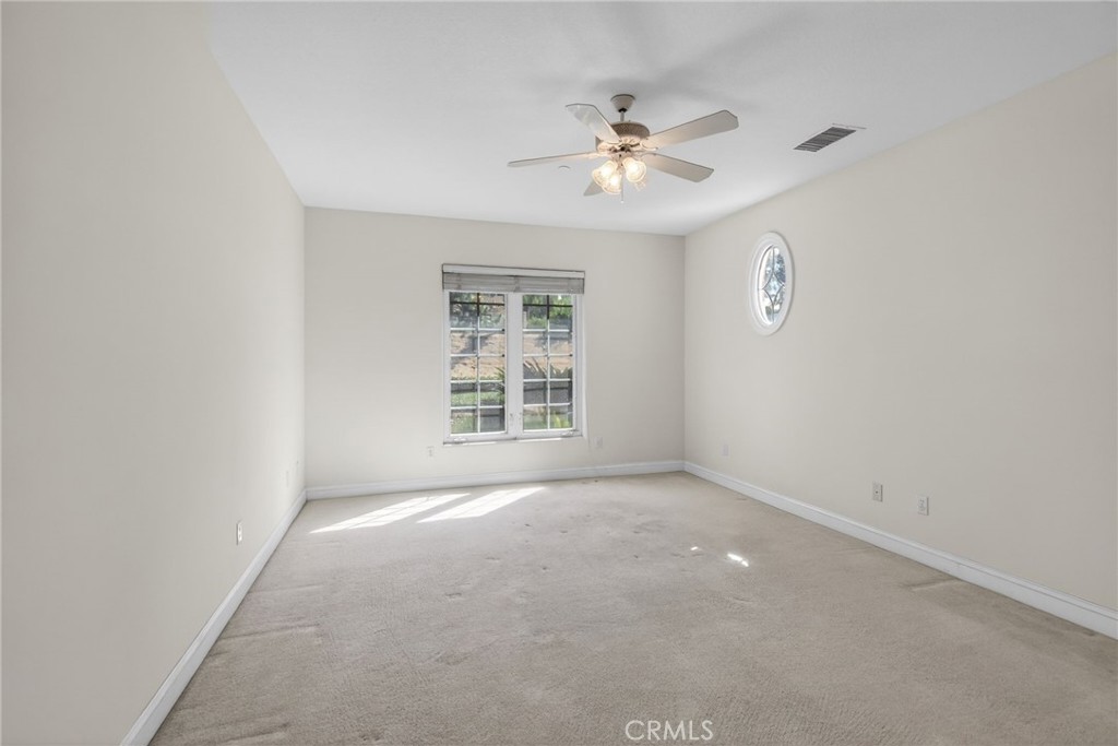 6872 Chartwell