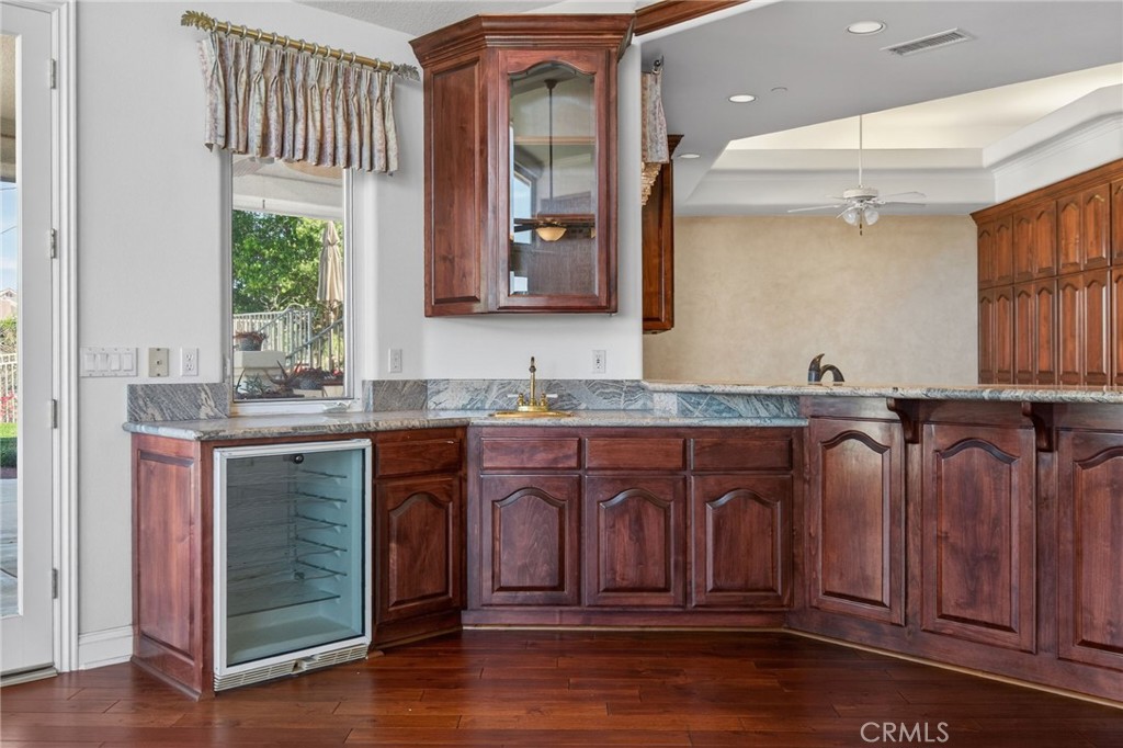6872 Chartwell
