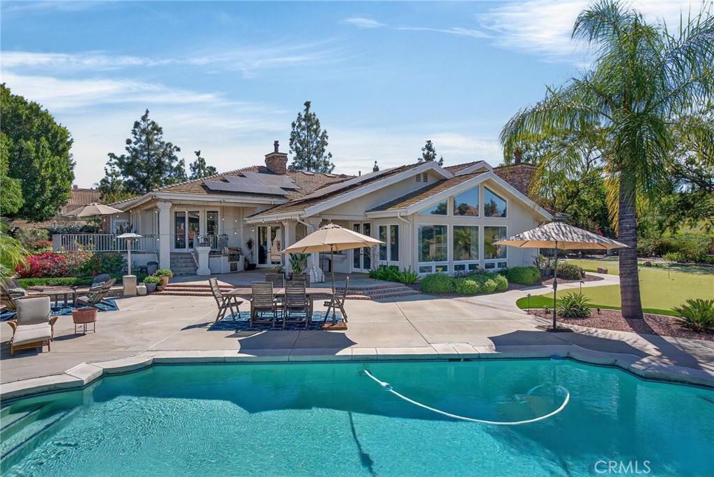 6872 Chartwell