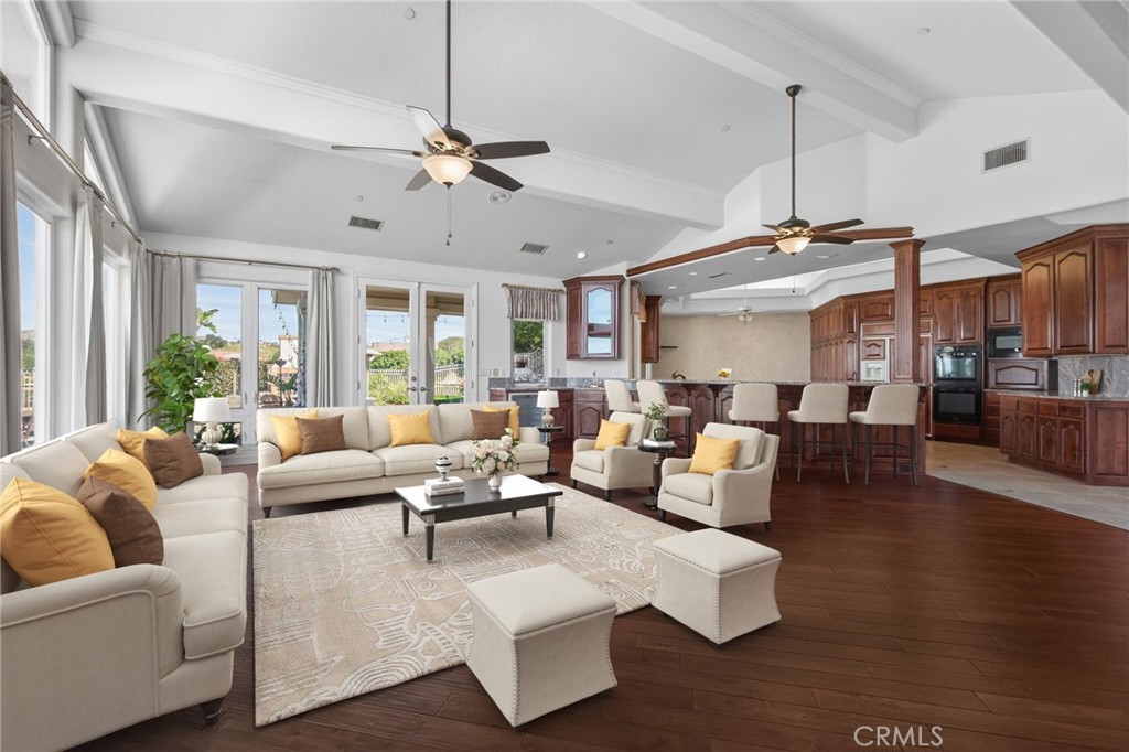 6872 Chartwell