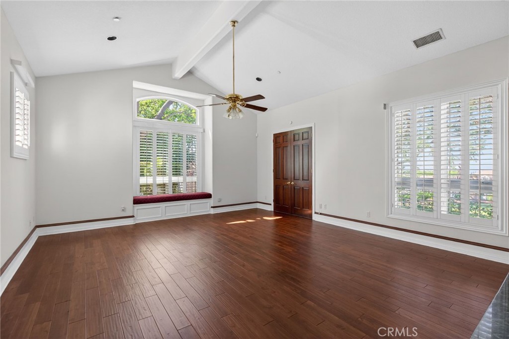 6872 Chartwell