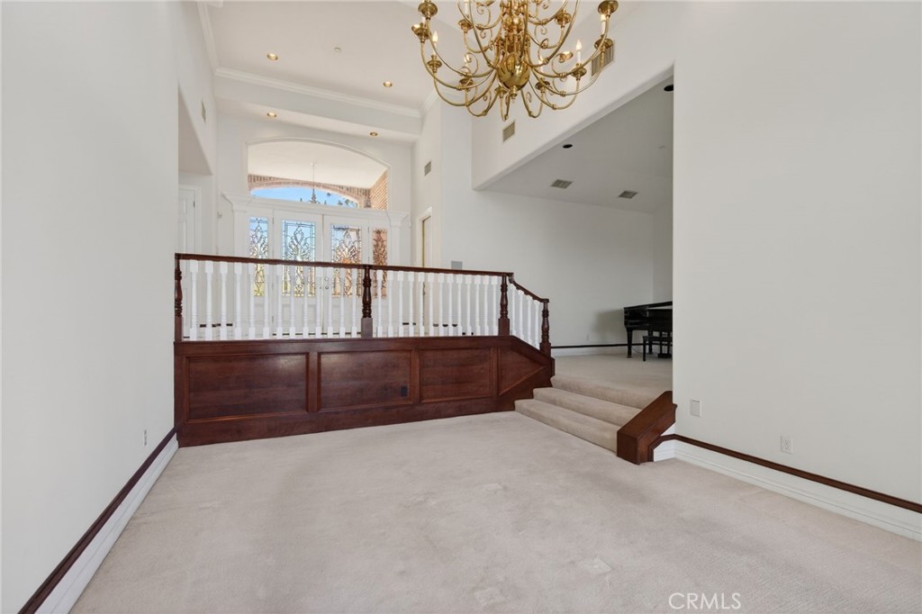 6872 Chartwell