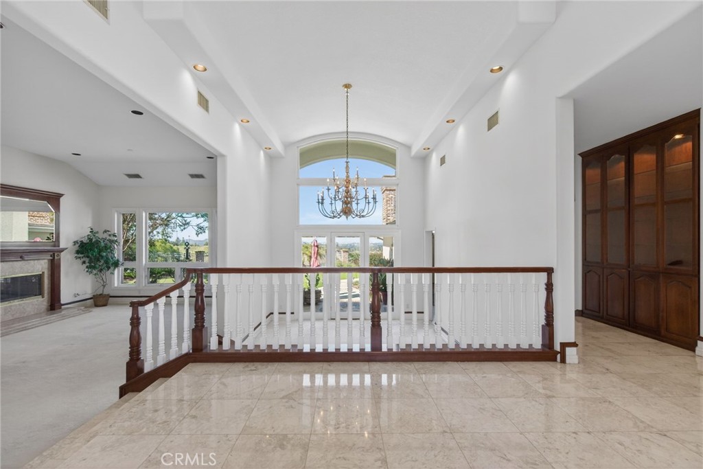 6872 Chartwell