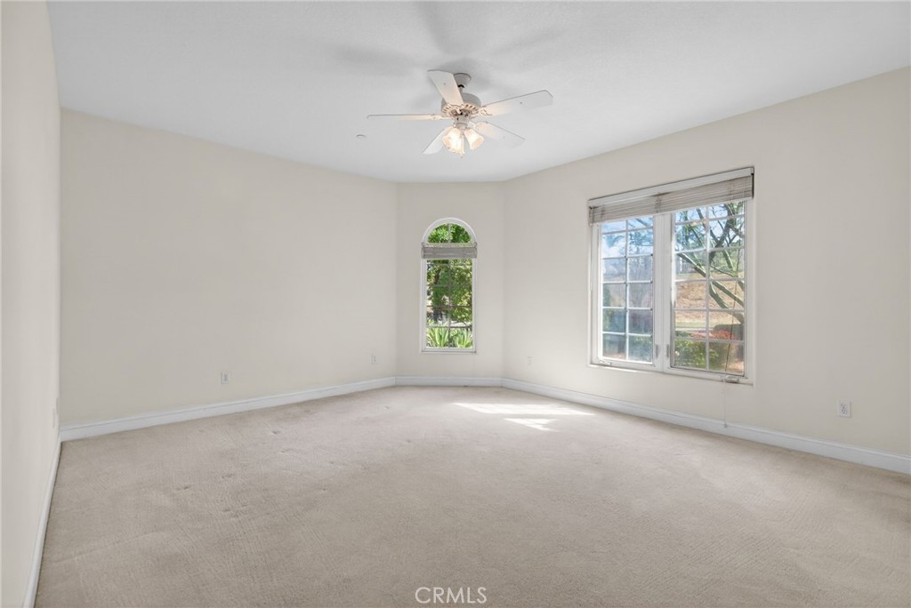 6872 Chartwell