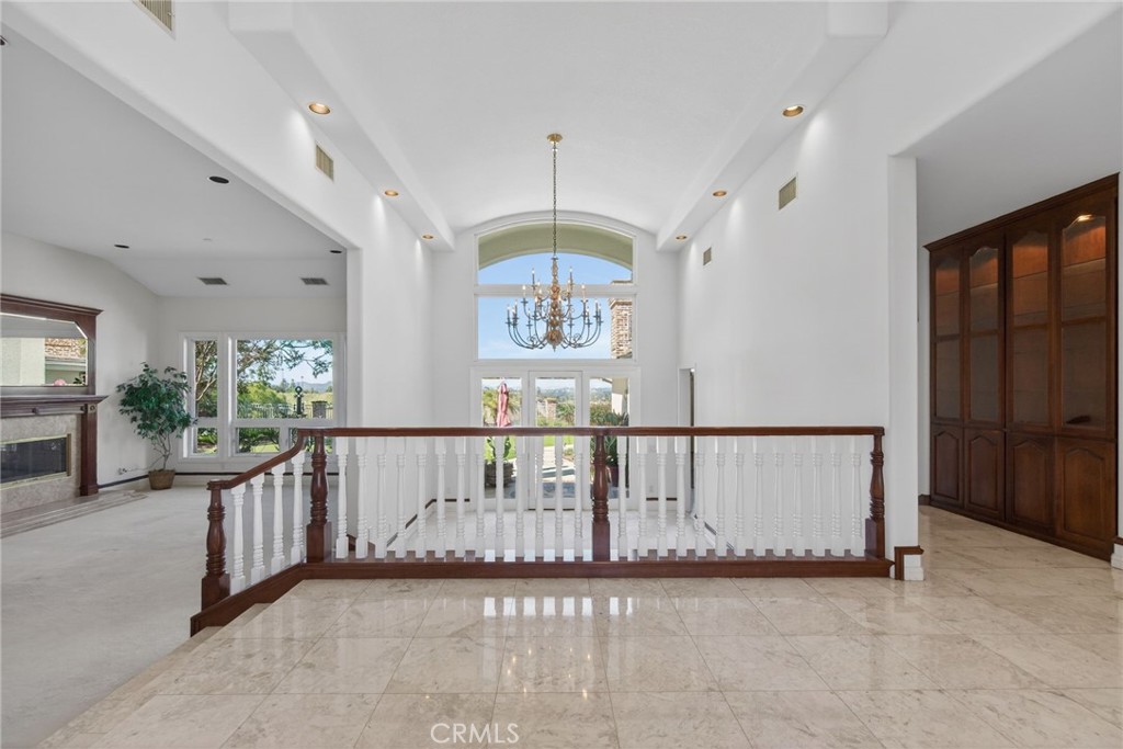 6872 Chartwell