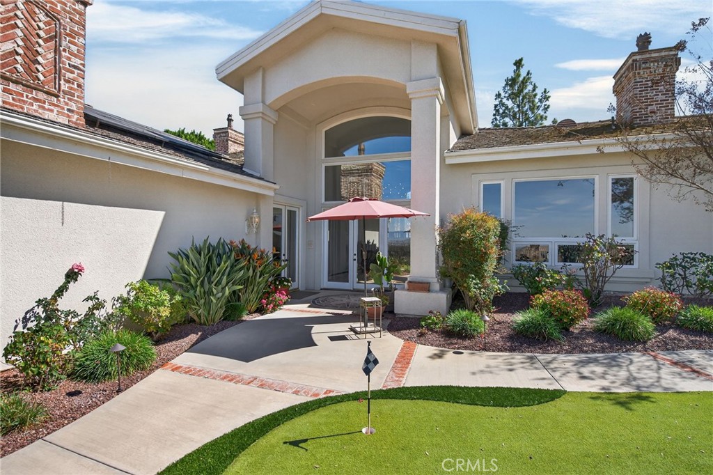 6872 Chartwell