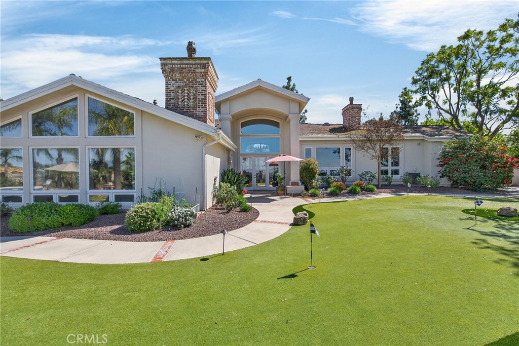 6872 Chartwell