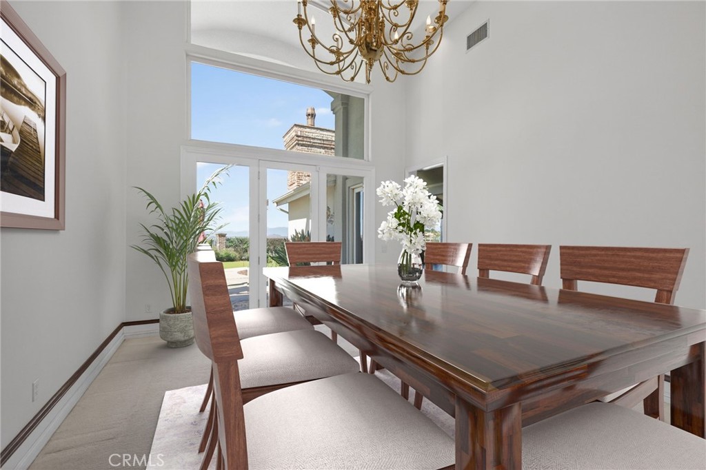 6872 Chartwell