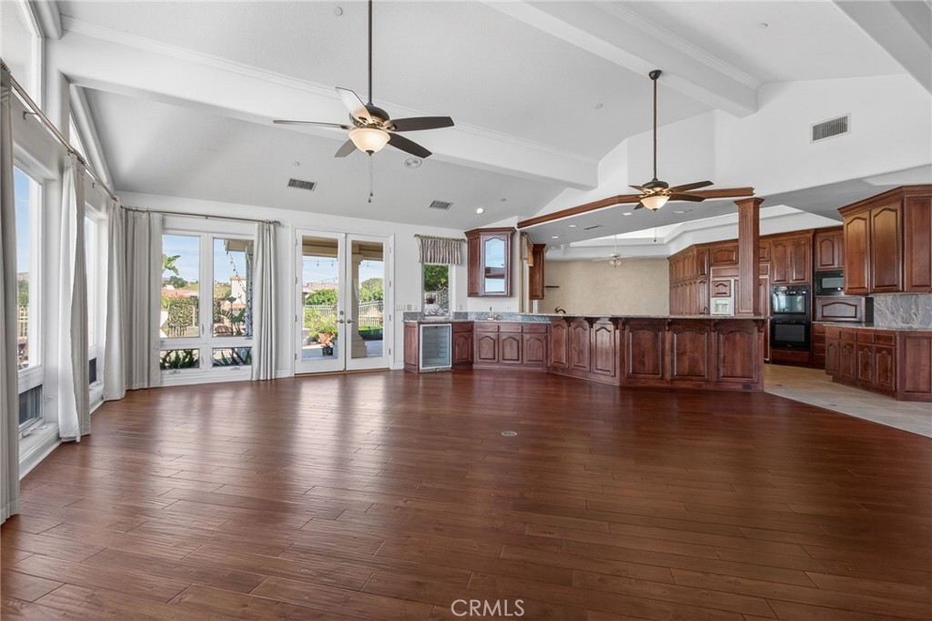 6872 Chartwell