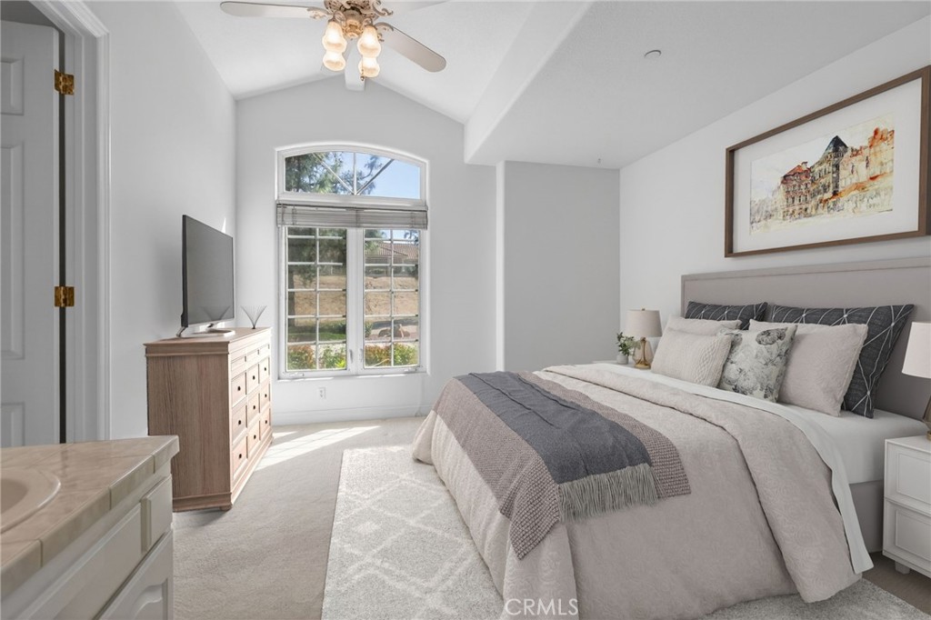 6872 Chartwell