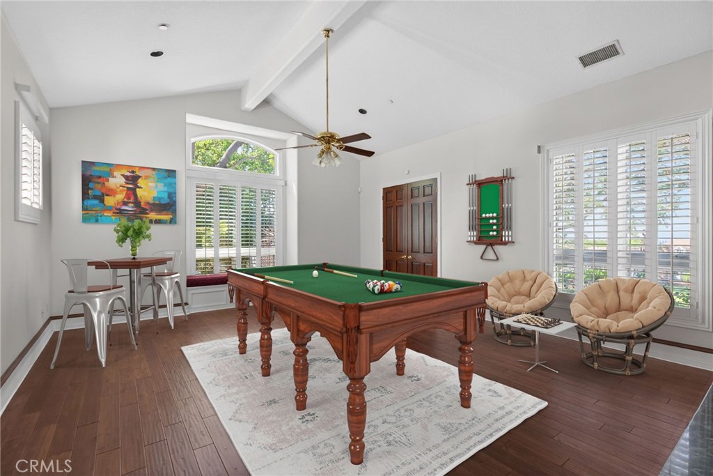 6872 Chartwell