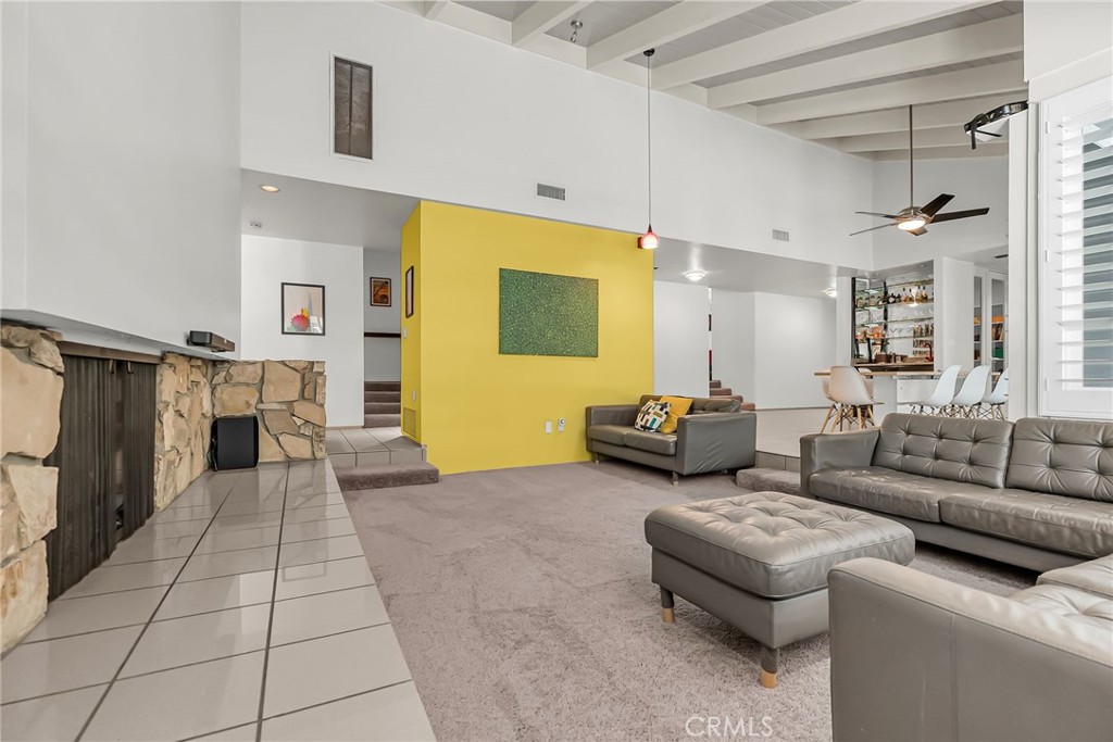 2110 Hathaway