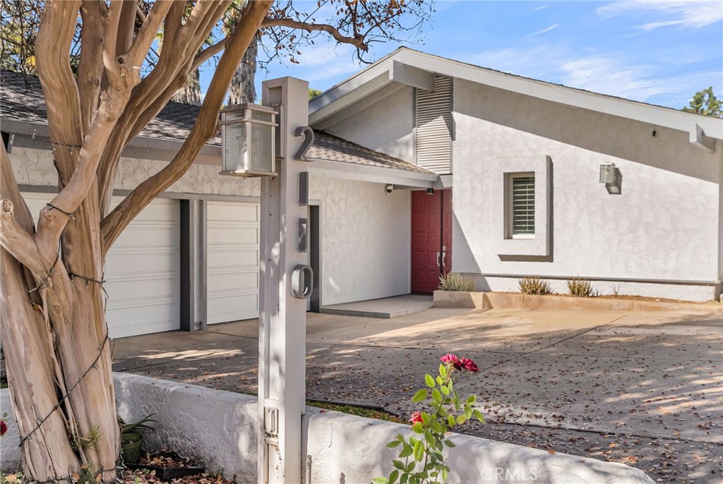 2110 Hathaway