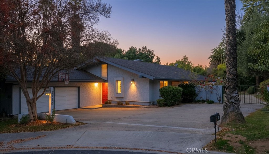 2110 Hathaway