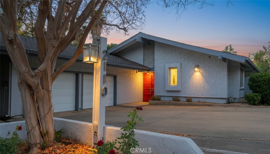 2110 Hathaway