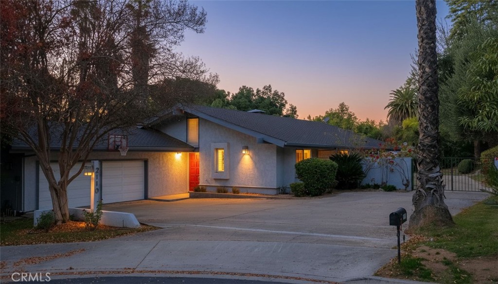 2110 Hathaway