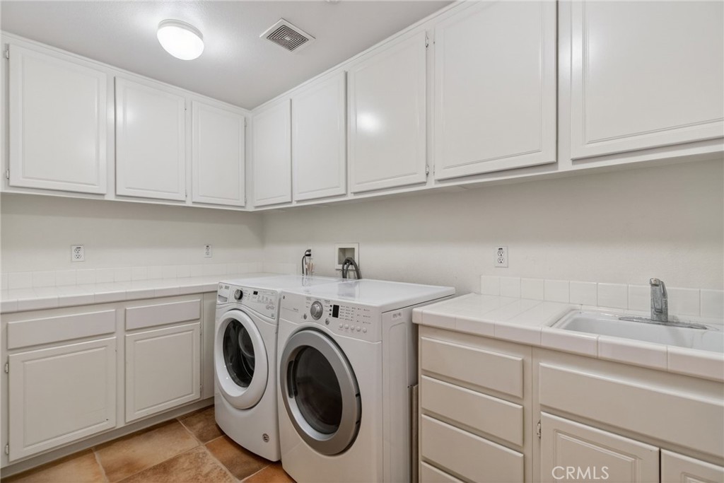 7470 Chateau Ridge Lane