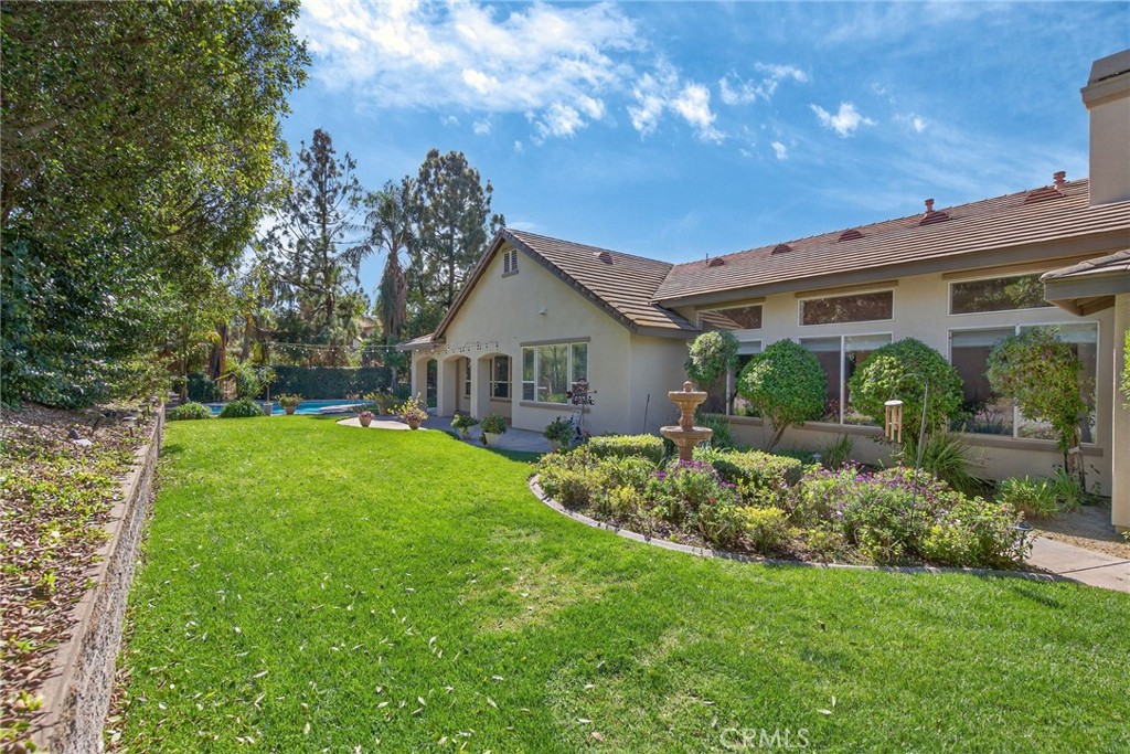 7470 Chateau Ridge Lane