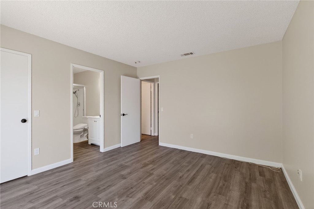 2891 Canyon Crest 32