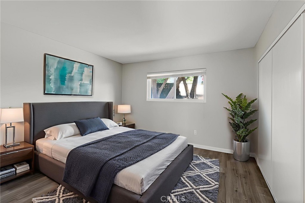 2891 Canyon Crest 32