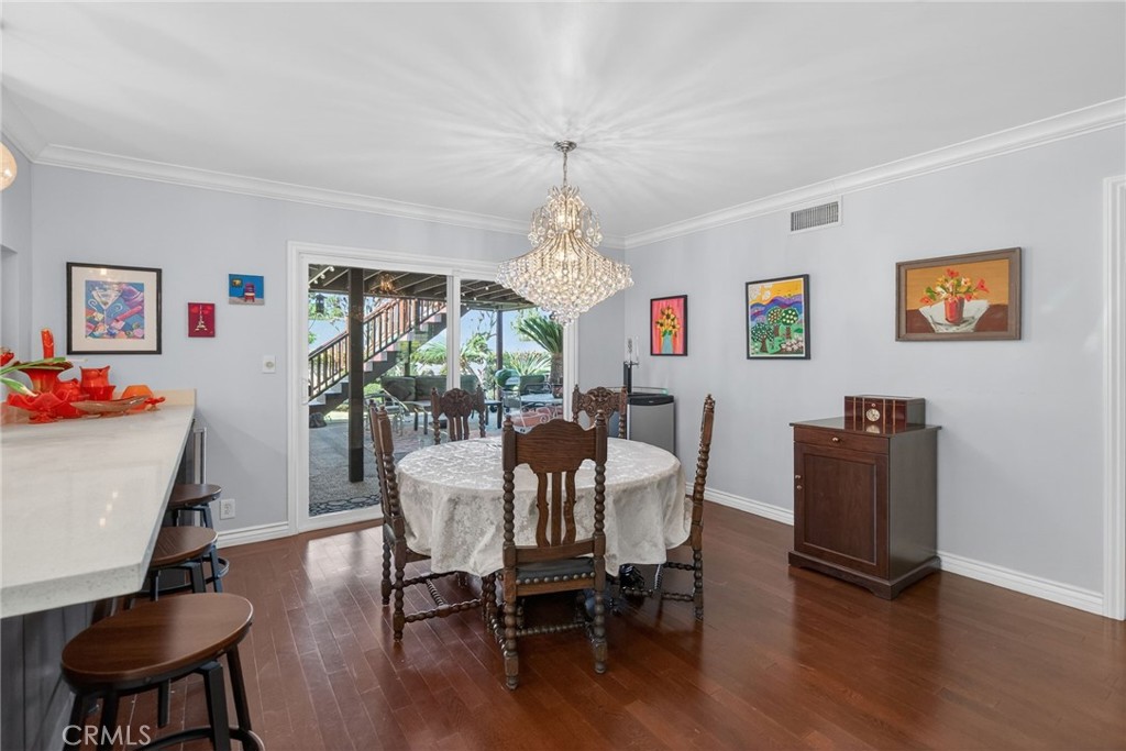 5305 Bardwell