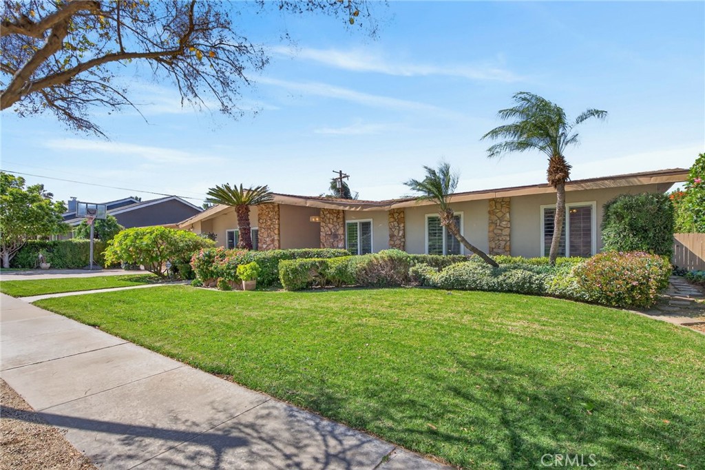 5305 Bardwell