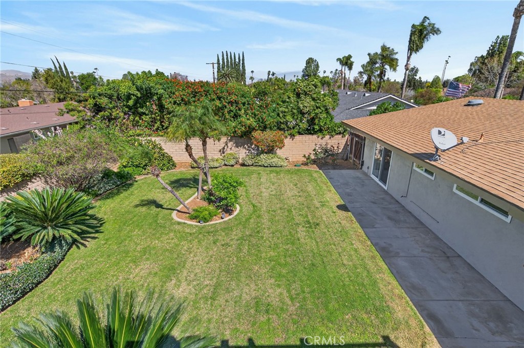 5305 Bardwell