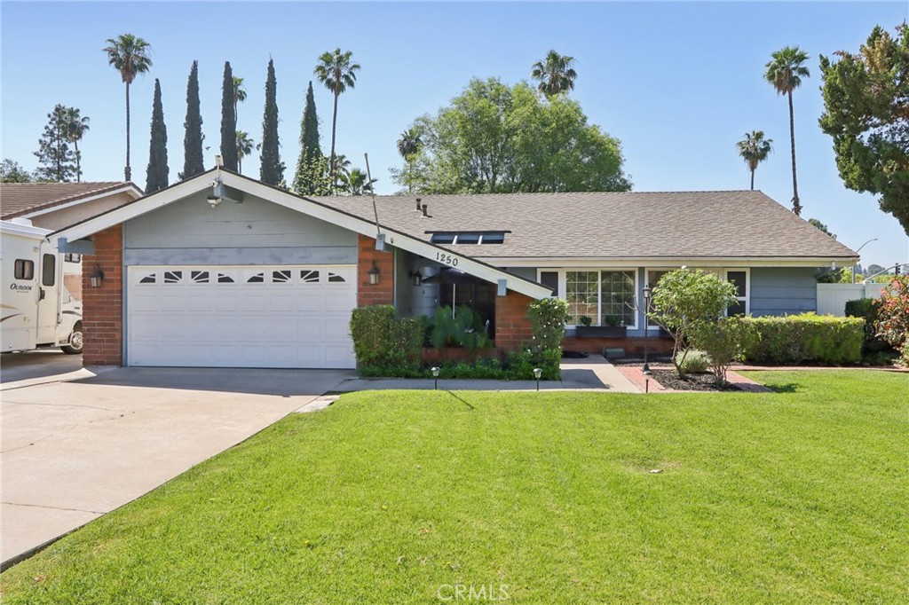 1250 Blazewood Street