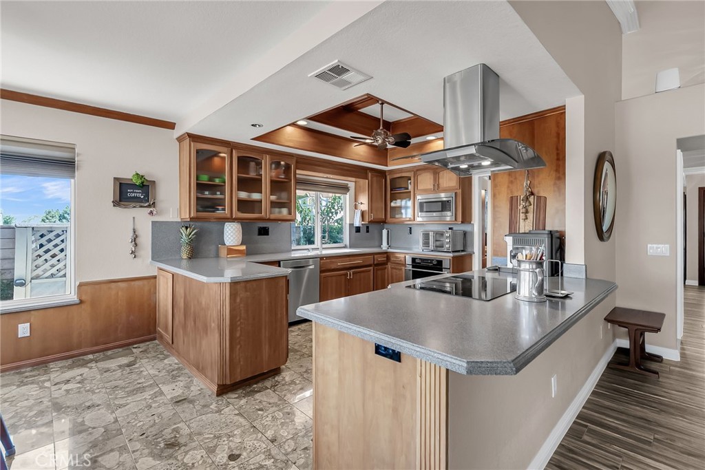 6712 Mission Grove Parkway N