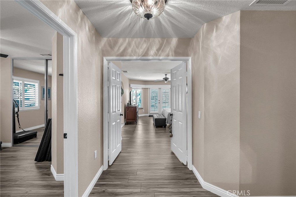 6712 Mission Grove Parkway N