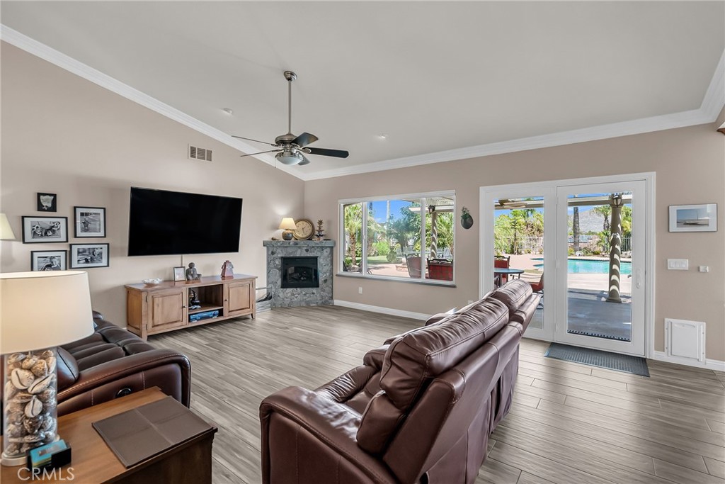 6712 Mission Grove Parkway N