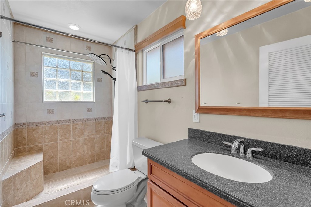 6712 Mission Grove Parkway N