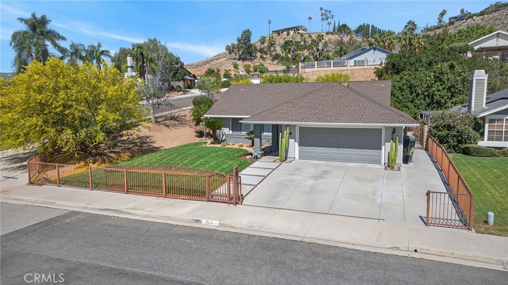 7613 Mountain Shadow