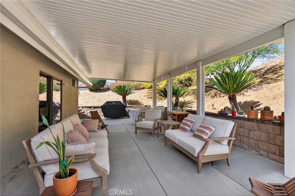 7613 Mountain Shadow