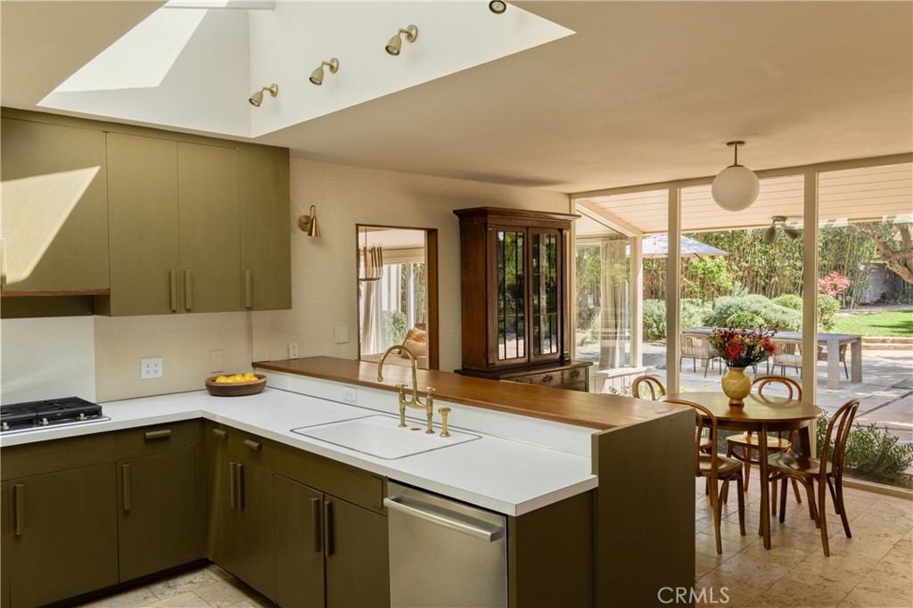2278 Arroyo