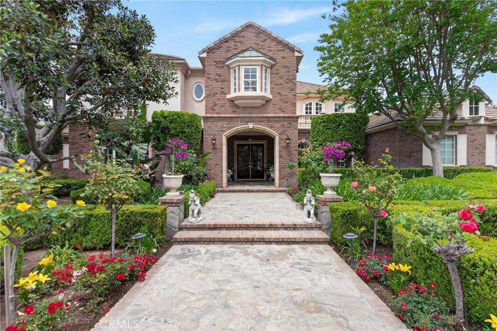 6952 Royal Hunt Ridge