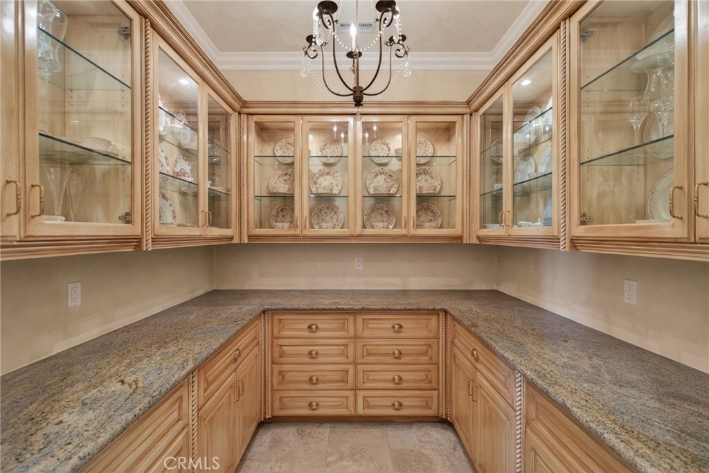 6952 Royal Hunt Ridge
