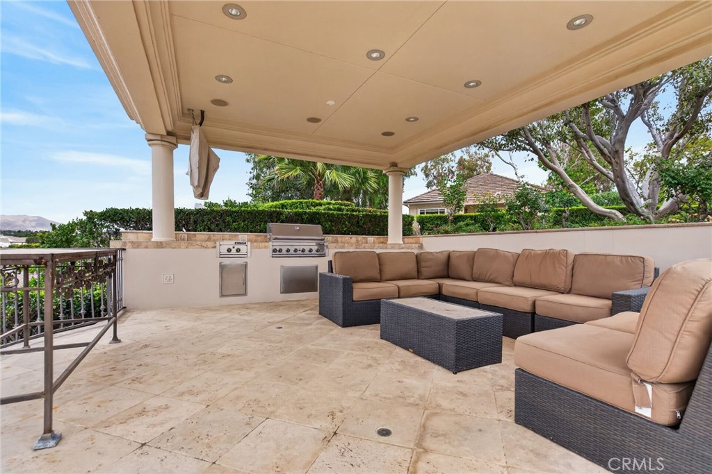 6952 Royal Hunt Ridge
