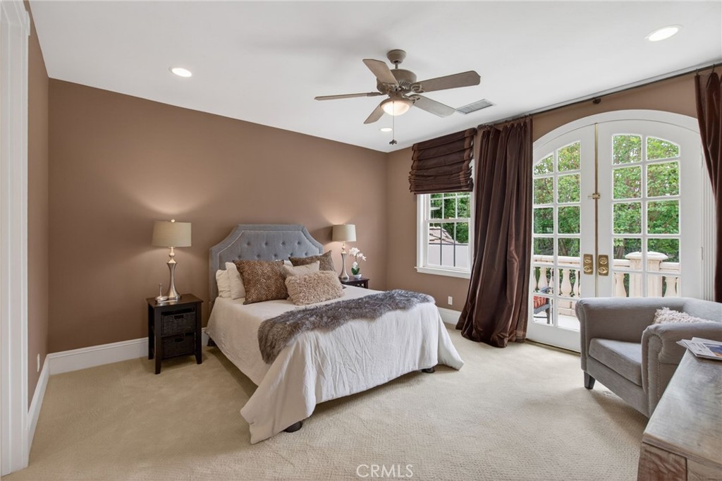 6952 Royal Hunt Ridge