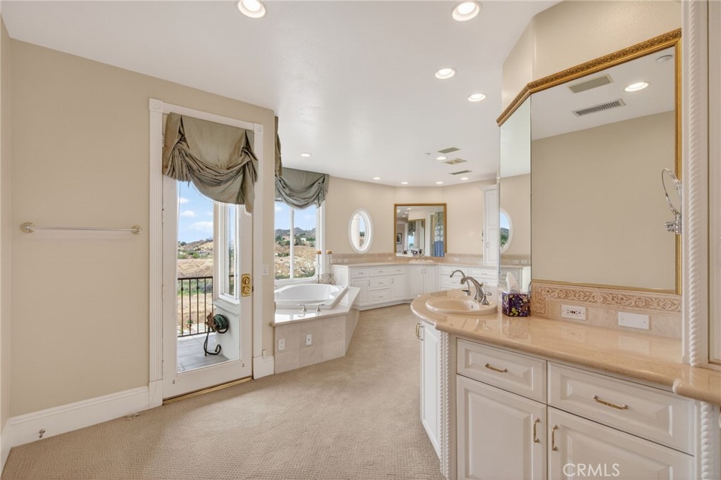 6952 Royal Hunt Ridge