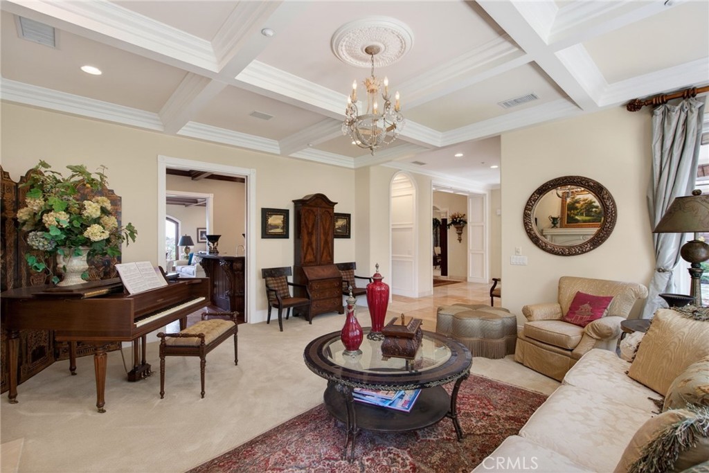 6952 Royal Hunt Ridge