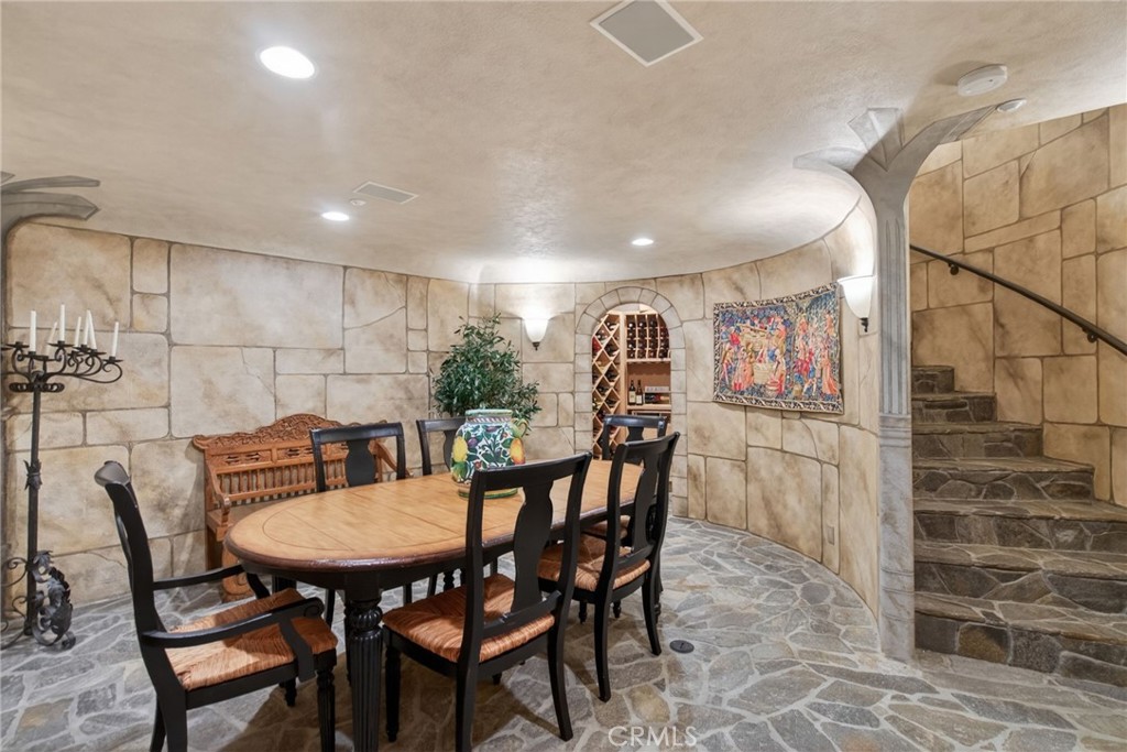 6952 Royal Hunt Ridge
