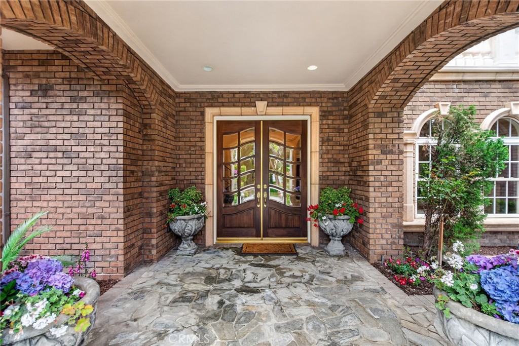 6952 Royal Hunt Ridge