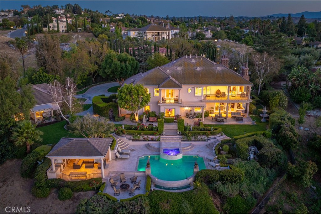 6952 Royal Hunt Ridge