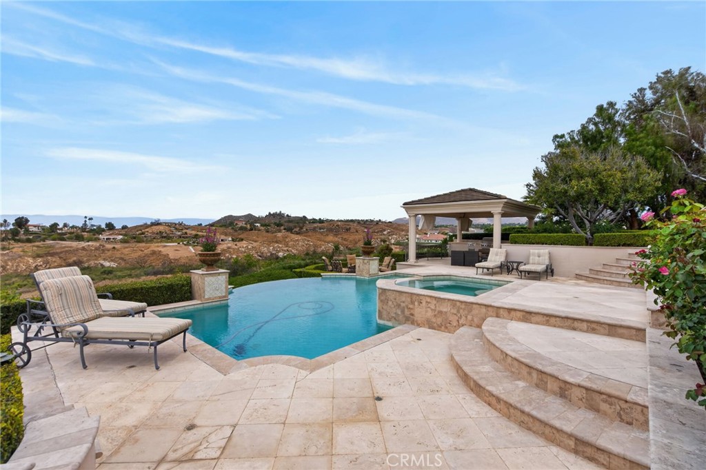 6952 Royal Hunt Ridge