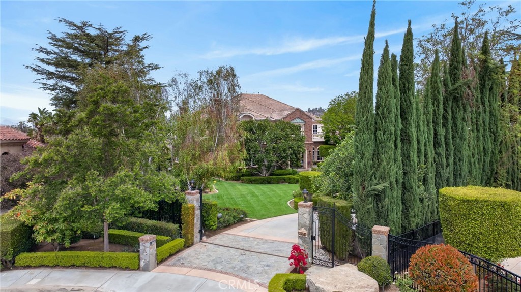 6952 Royal Hunt Ridge